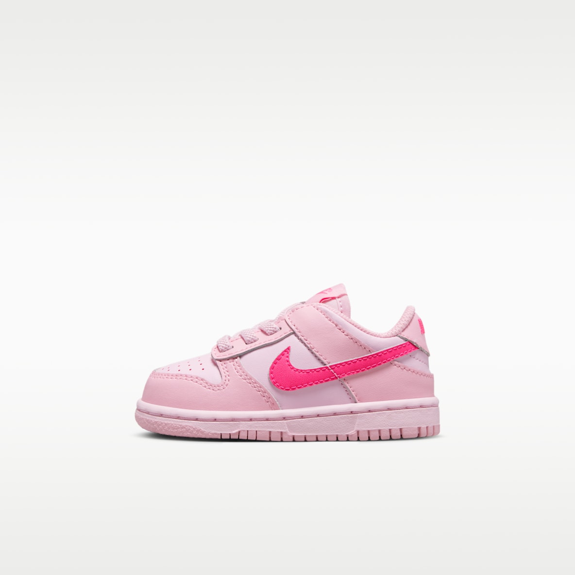 Pink Nike Dunk Shoes. Nike.com